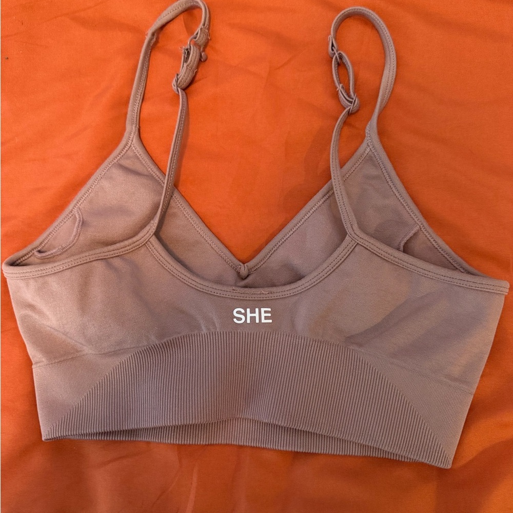 Darcsport Brown Wolf Print Sports Bra - Picture 6 of 9